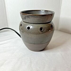 Scentsy Limestone Electric Plug-In Mid Size Farmhouse‎ Style Wax Warmer Burner